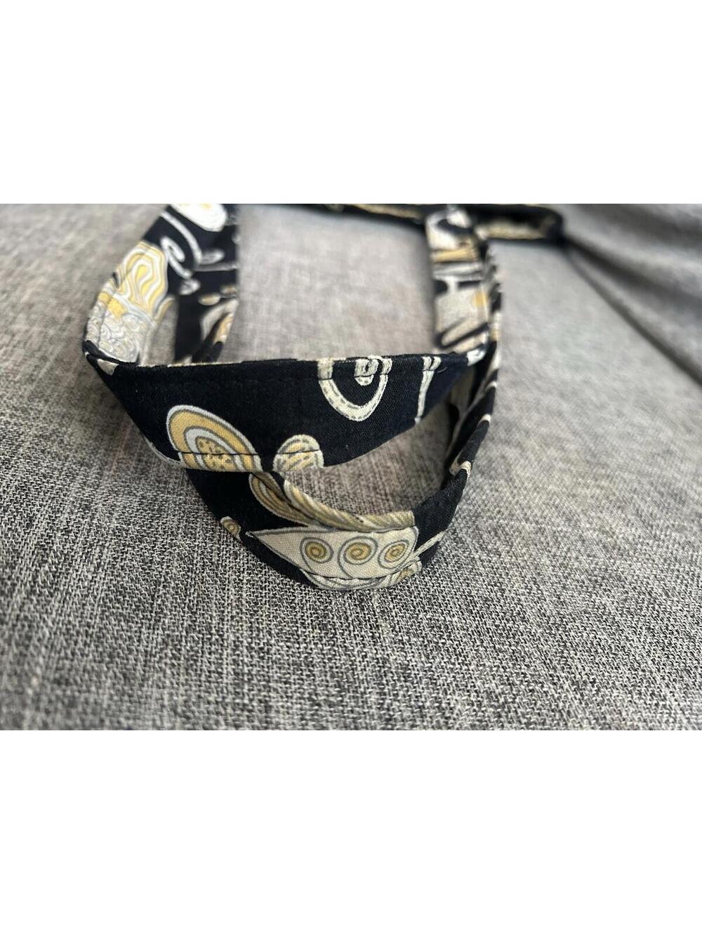 Vera Bradley Morgan Pleated Shoulder Bag Tote Black Yellow Bird Retired Pattern - Picture 4 of 9
